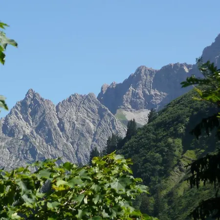 Gaestehaus Schuler * Riezlern